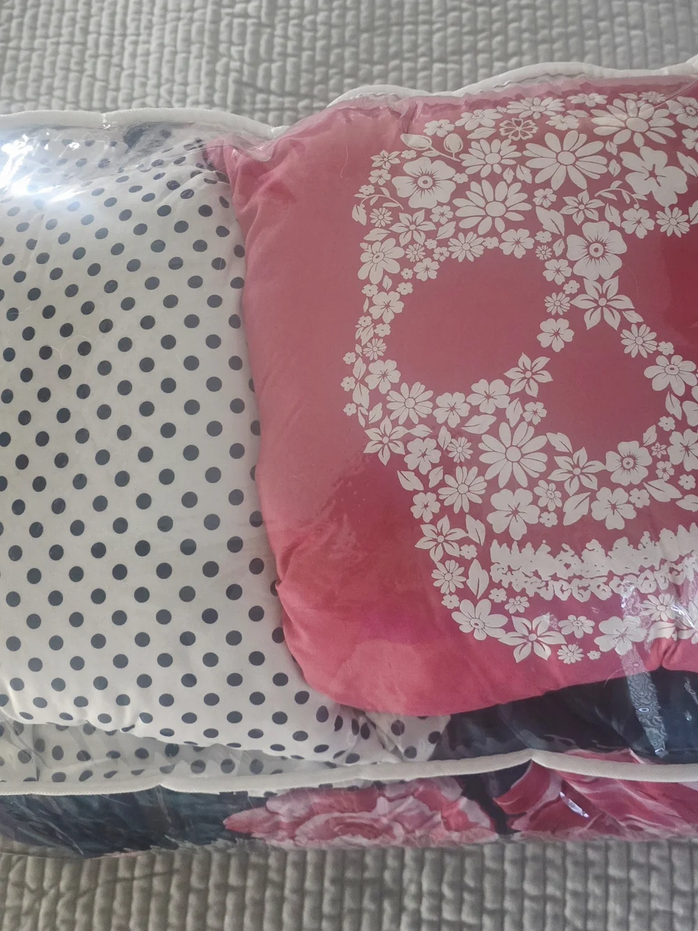 Mudd Floral Comforter